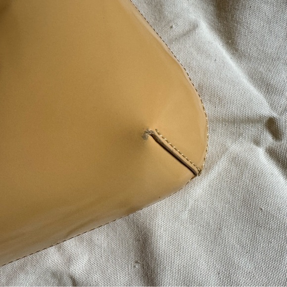 By far Amber Shoulder bag ๐ - Picture 3 of 6